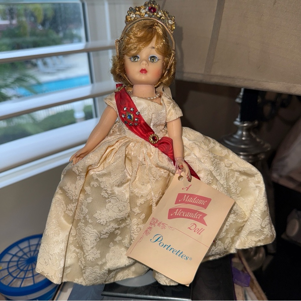 Madame Alexander Vintage Queen Portrette Doll in Elegant Cream and Vibrant Red